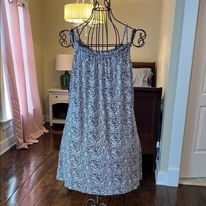 Elegant Black and White Patterned Dress size XL